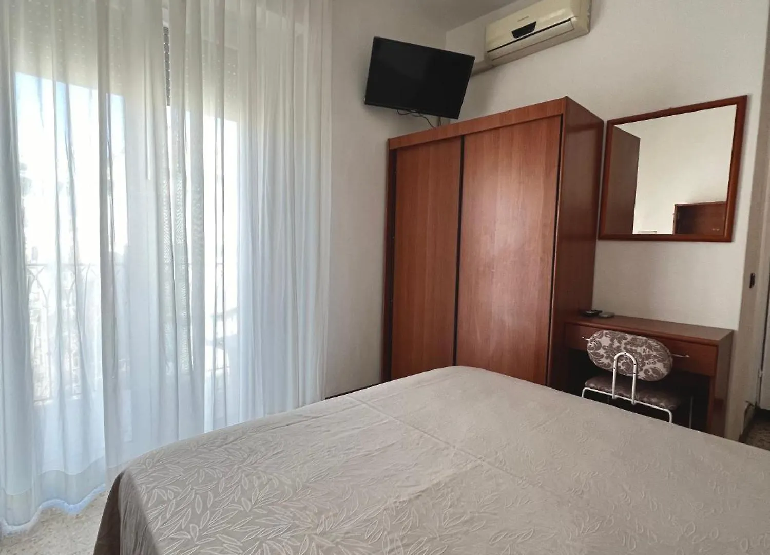 Hotel B&B Ardea 里米尼 3*,
